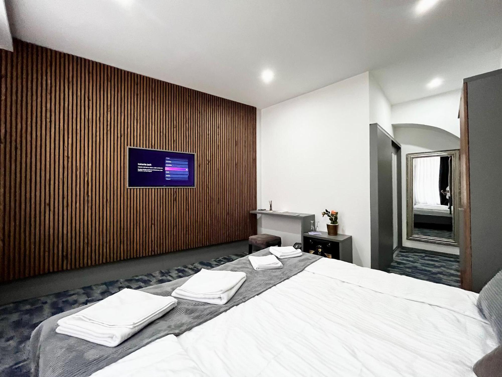 Residence Inn Orijent SJJ Exteriér fotografie